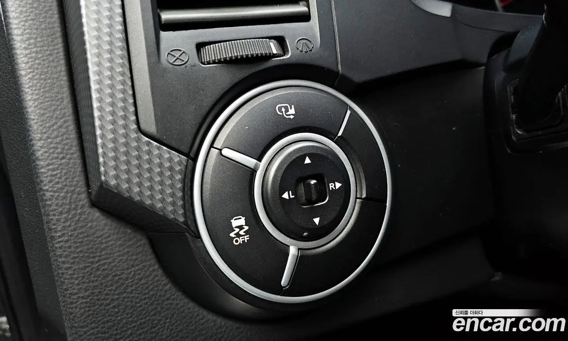 SsangYong Korando 2015 2.0 автомат (гидро), фото 18