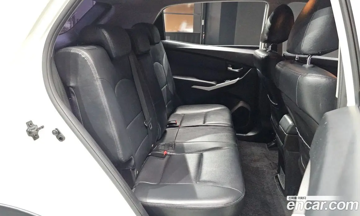 SsangYong Korando 2015 2.0 автомат (гидро), фото 17 SsangYong Korando 2015 2.0 автомат (гидро), фото 17