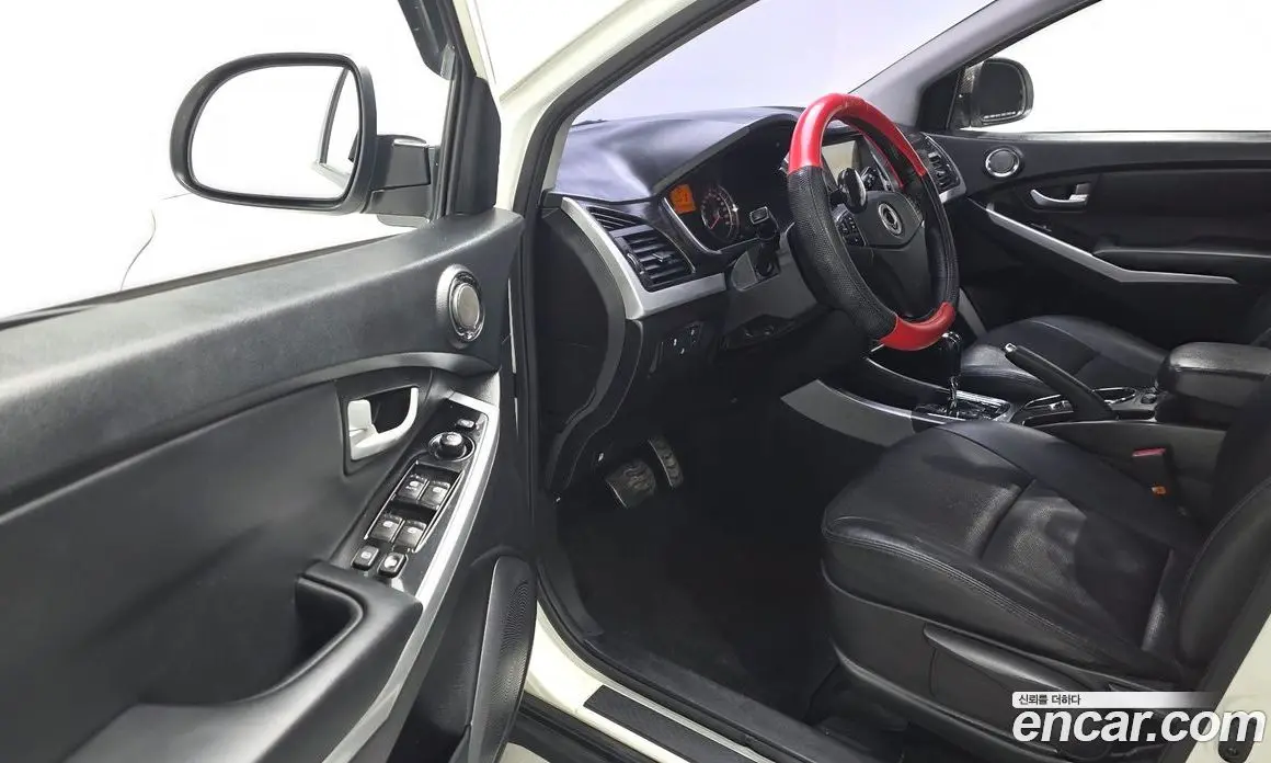 SsangYong Korando 2016 2.2 автомат (гидро), фото 13