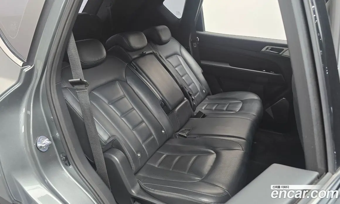 SsangYong Rexton 2017 2.2 автомат (гидро), фото 17 SsangYong Rexton 2017 2.2 автомат (гидро), фото 17