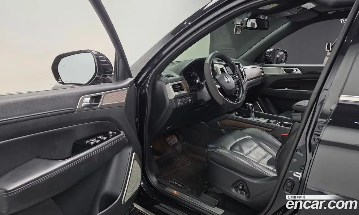 SsangYong Rexton 2018 2.2 автомат (гидро), фото 13 SsangYong Rexton 2018 2.2 автомат (гидро), фото 13