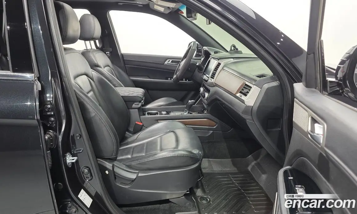 SsangYong Rexton 2018 2.2 автомат (гидро), фото 17 SsangYong Rexton 2018 2.2 автомат (гидро), фото 17