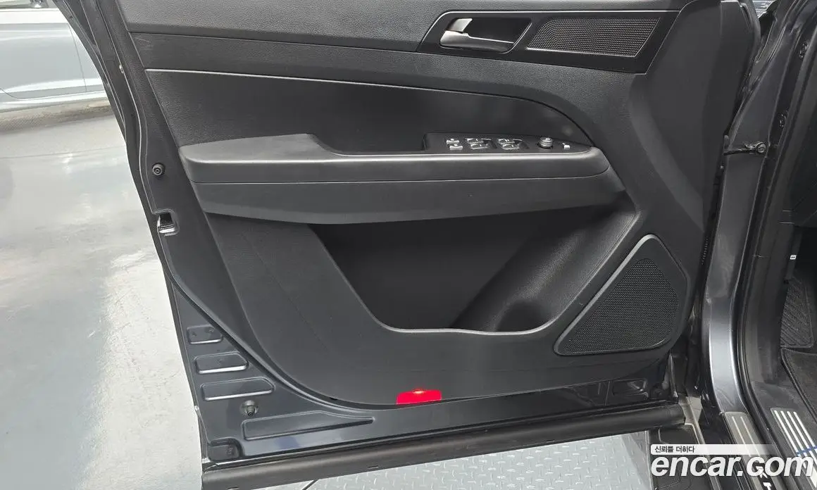 SsangYong Rexton 2019 2.2 автомат (гидро), фото 14