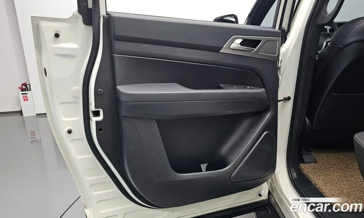 SsangYong Rexton 2019 2.2 автомат (гидро), фото 14