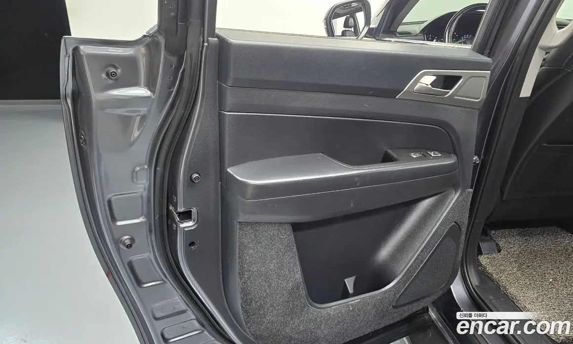 SsangYong Rexton 2019 2.2 автомат (гидро), фото 15