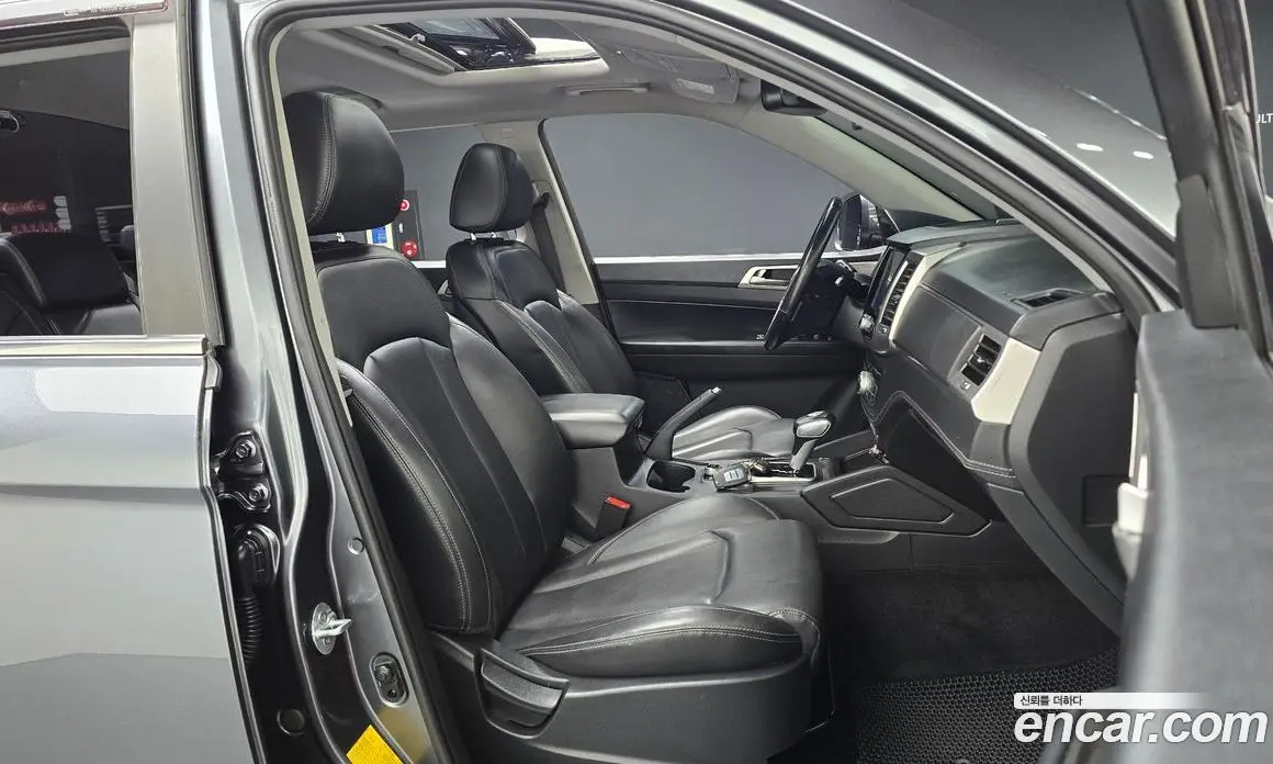 SsangYong Rexton 2019 2.2 автомат (гидро), фото 16