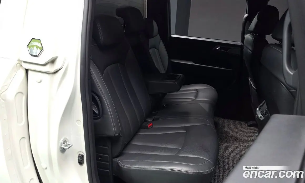 SsangYong Rexton 2023 2.2 автомат (гидро), фото 17