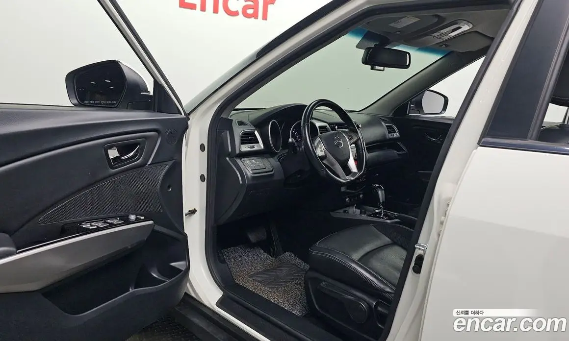 SsangYong TIBOLI 2015 1.6 автомат (гидро), фото 13