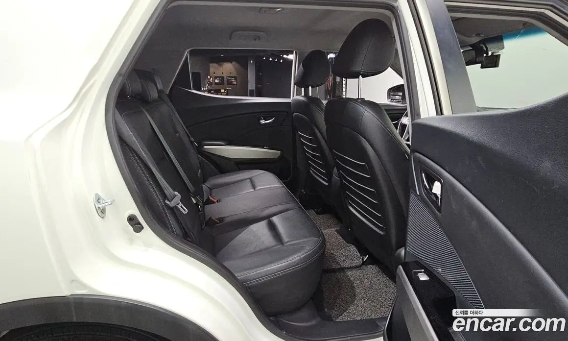 SsangYong TIBOLI 2015 1.6 автомат (гидро), фото 16