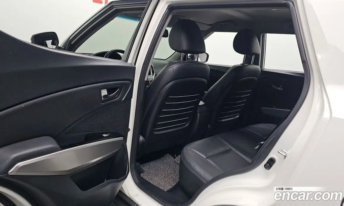 SsangYong TIBOLI 2015 1.6 автомат (гидро), фото 17