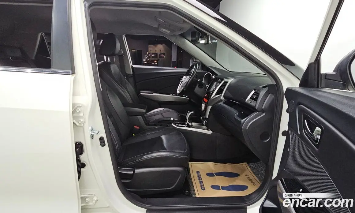 SsangYong TIBOLI 2015 1.6 автомат (гидро), фото 18