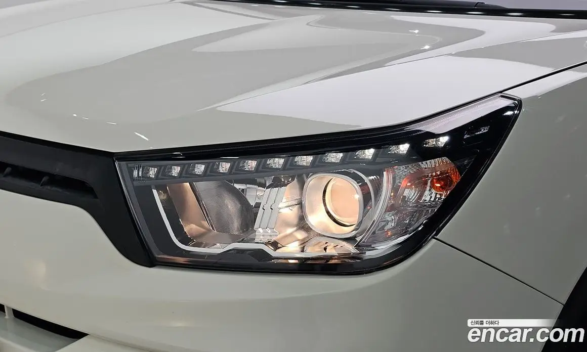 SsangYong TIBOLI 2015 1.6 автомат (гидро), фото 8