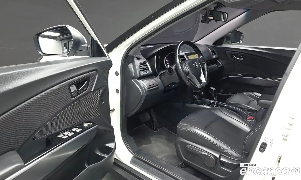 SsangYong TIBOLI 2017 1.6 автомат (гидро), фото 13 SsangYong TIBOLI 2017 1.6 автомат (гидро), фото 13