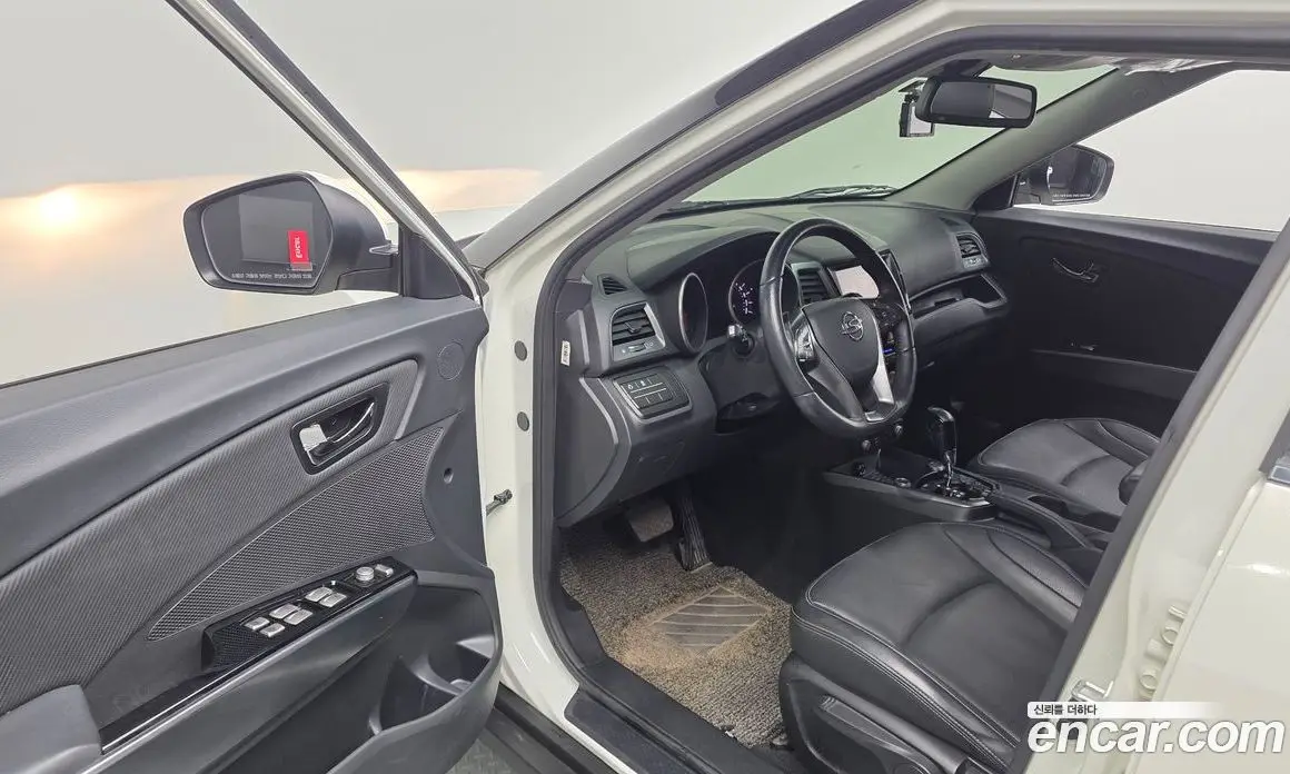 SsangYong TIBOLI 2018 1.6 автомат (гидро), фото 13