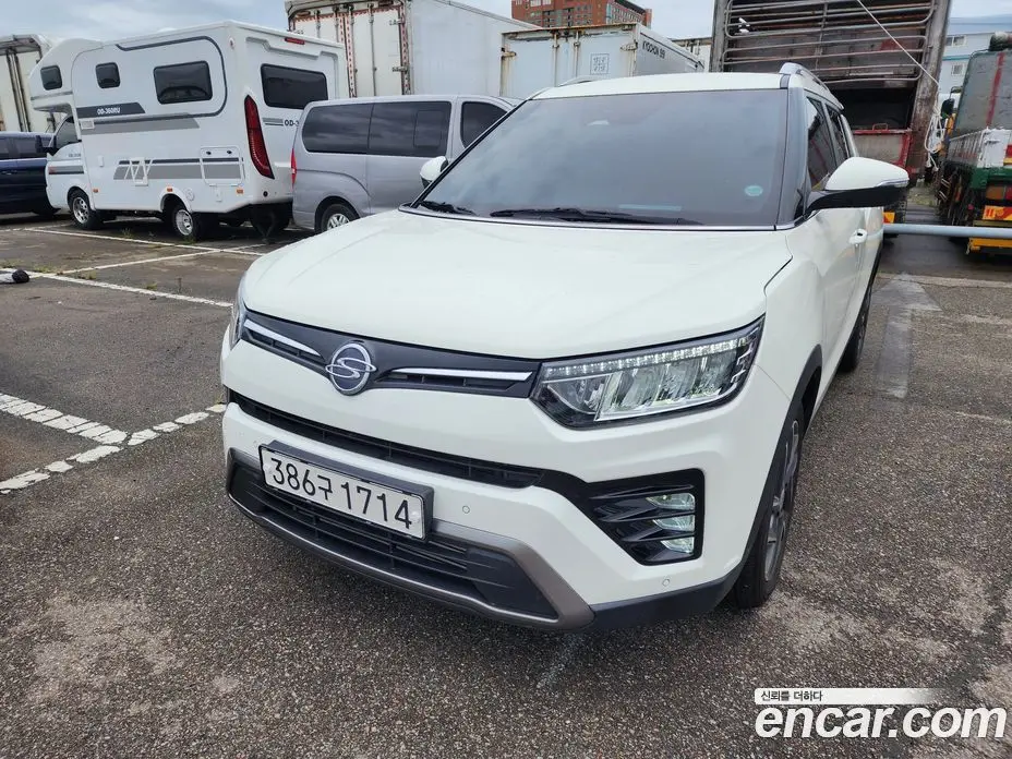 SsangYong TIBOLI 2022 1.5 автомат (гидро), фото 1 SsangYong TIBOLI 2022 1.5 автомат (гидро), фото 1