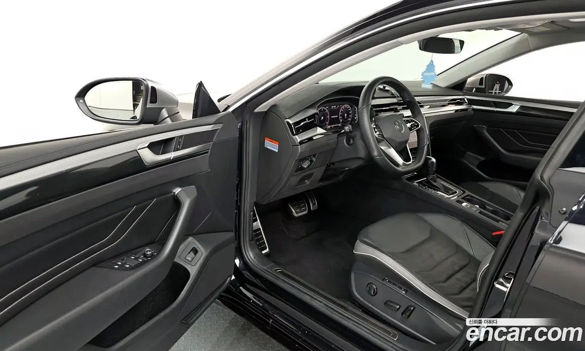 Volkswagen Arteon 2023 2.0 автомат (гидро), фото 13 Volkswagen Arteon 2023 2.0 автомат (гидро), фото 13