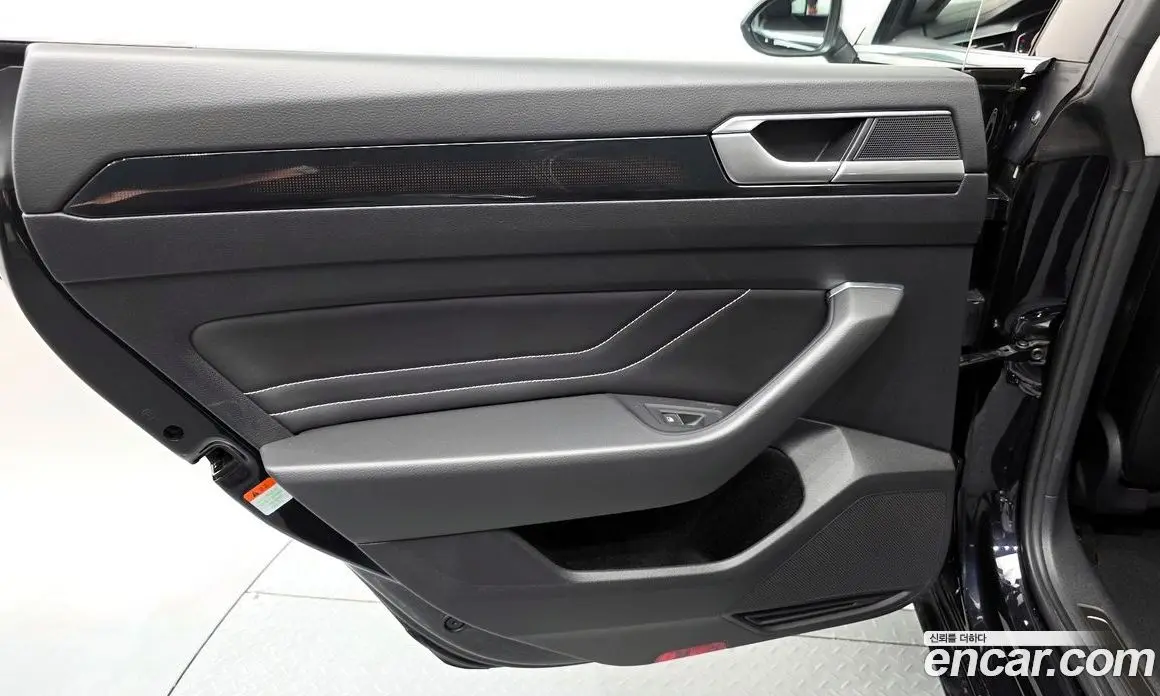 Volkswagen Arteon 2023 2.0 автомат (гидро), фото 15 Volkswagen Arteon 2023 2.0 автомат (гидро), фото 15