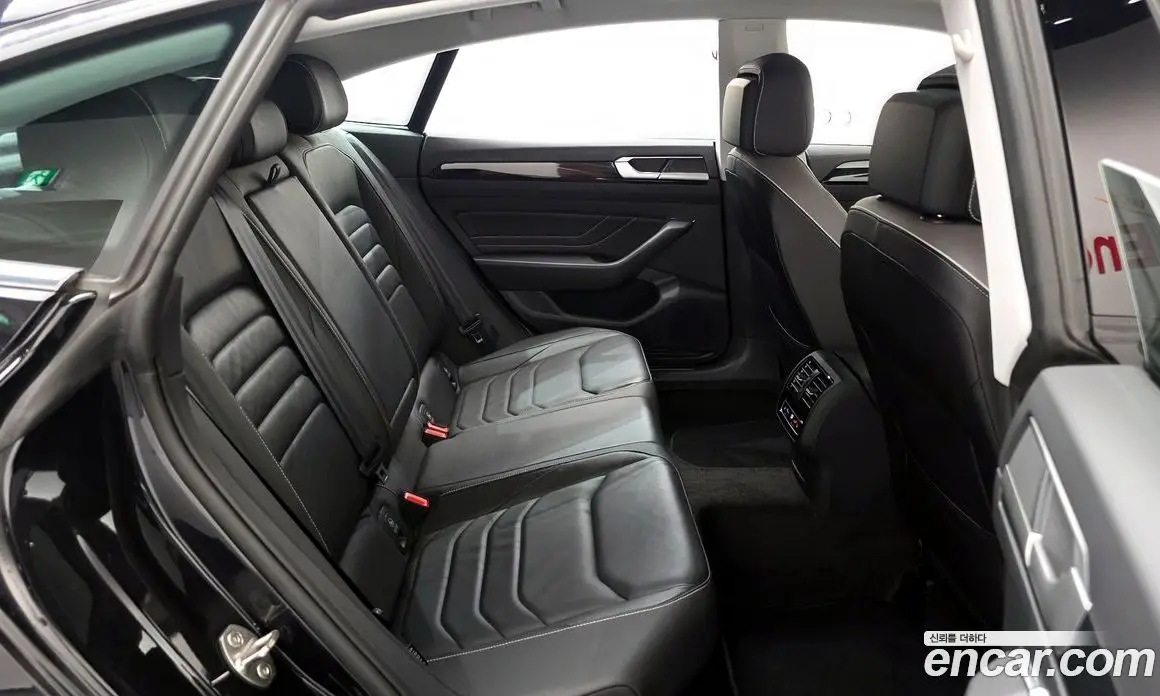 Volkswagen Arteon 2023 2.0 автомат (гидро), фото 17 Volkswagen Arteon 2023 2.0 автомат (гидро), фото 17