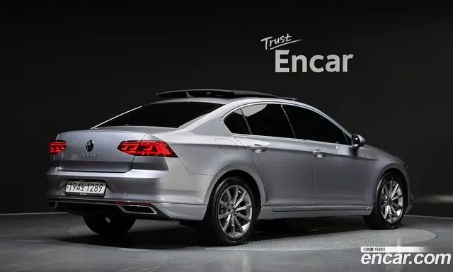 Volkswagen Passat 2021 2.0 автомат (гидро), миниатюра 2 Volkswagen Passat 2021 2.0 автомат (гидро), миниатюра 2