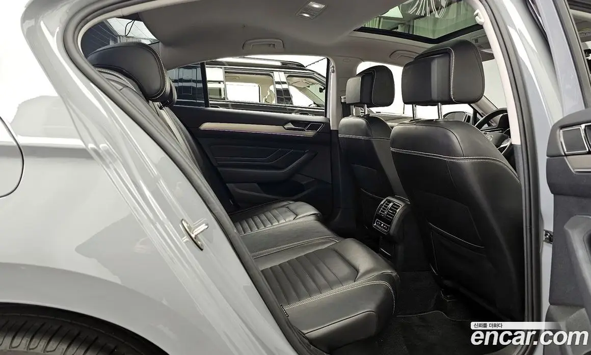Volkswagen Passat 2022 2.0 автомат (гидро), фото 18