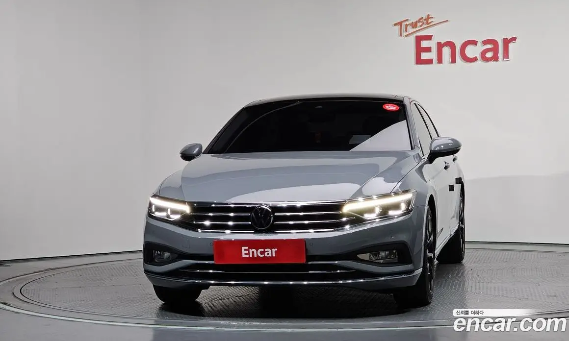 Volkswagen Passat 2022 2.0 автомат (гидро), фото 3