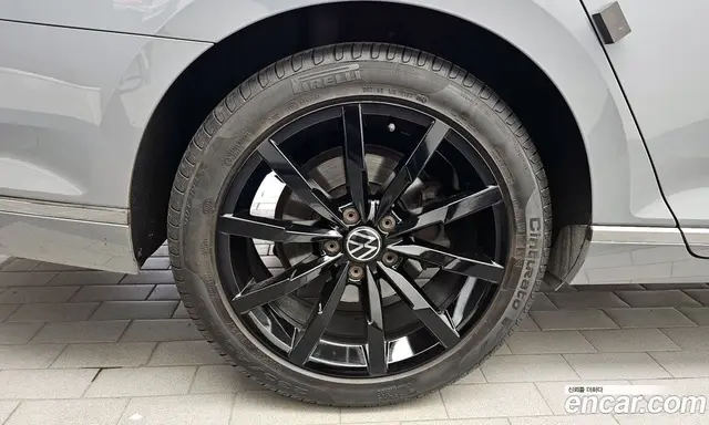 Volkswagen Passat 2022 2.0 автомат (гидро), миниатюра 5