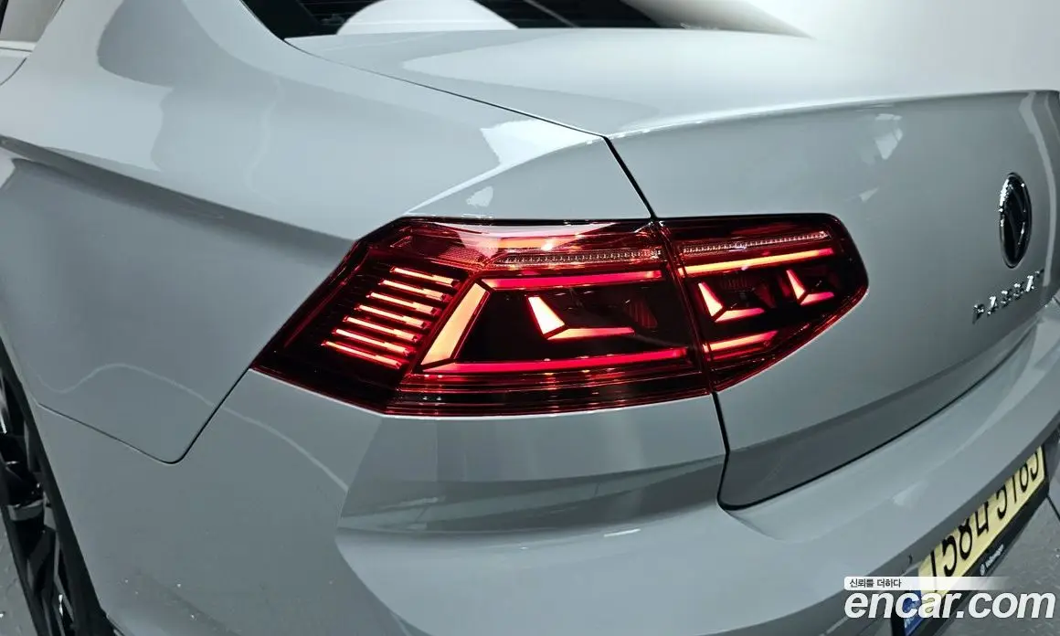 Volkswagen Passat 2022 2.0 автомат (гидро), фото 9