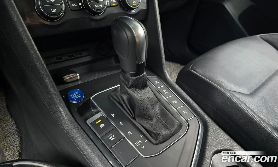 Volkswagen Tiguan 2020 2.0 автомат (гидро), фото 9