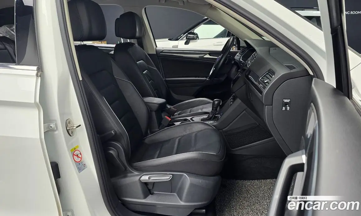 Volkswagen Tiguan 2020 2.0 автомат (гидро), фото 10