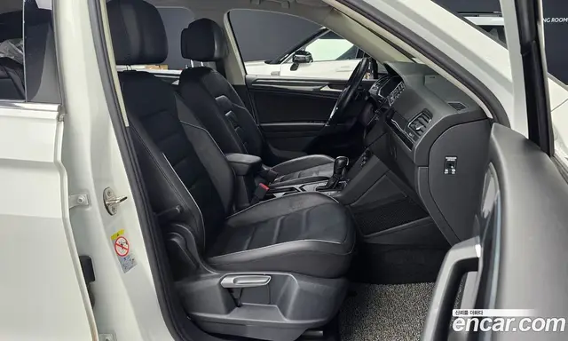 Volkswagen Tiguan 2020 2.0 автомат (гидро), миниатюра 10