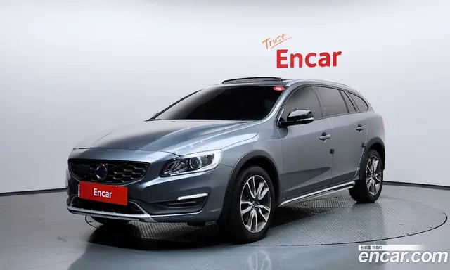 Volvo V60, 2018, 98 333 км
