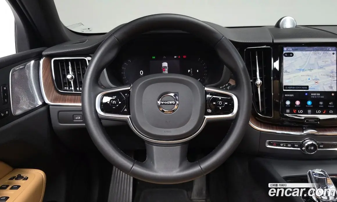 Volvo XC60 2023 2.0 автомат (гидро), фото 17 Volvo XC60 2023 2.0 автомат (гидро), фото 17