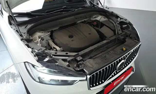 Volvo XC60 2023 2.0 автомат (гидро), миниатюра 5 Volvo XC60 2023 2.0 автомат (гидро), миниатюра 5
