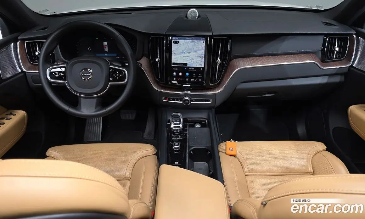 Volvo XC60 2023 2.0 автомат (гидро), фото 9 Volvo XC60 2023 2.0 автомат (гидро), фото 9
