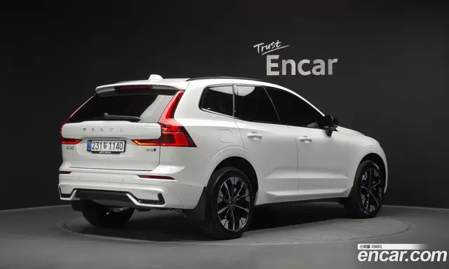 Volvo XC60, 2025, 9 464 км