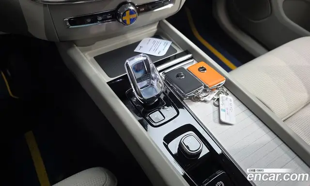 Volvo XC60 2025 2.0 автомат (гидро), миниатюра 11 Volvo XC60 2025 2.0 автомат (гидро), миниатюра 11