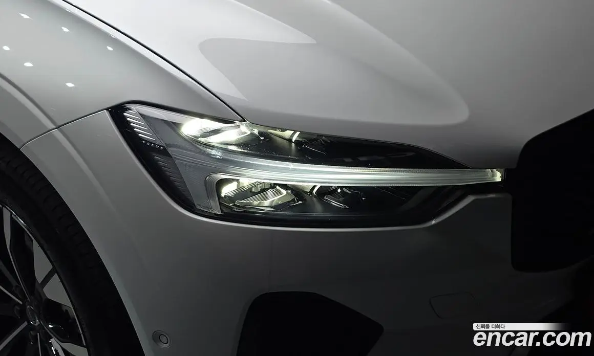 Volvo XC60 2025 2.0 автомат (гидро), фото 7 Volvo XC60 2025 2.0 автомат (гидро), фото 7