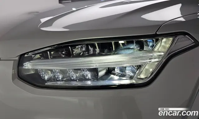 Volvo XC90 2025 2.0 автомат (гидро), миниатюра 7 Volvo XC90 2025 2.0 автомат (гидро), миниатюра 7