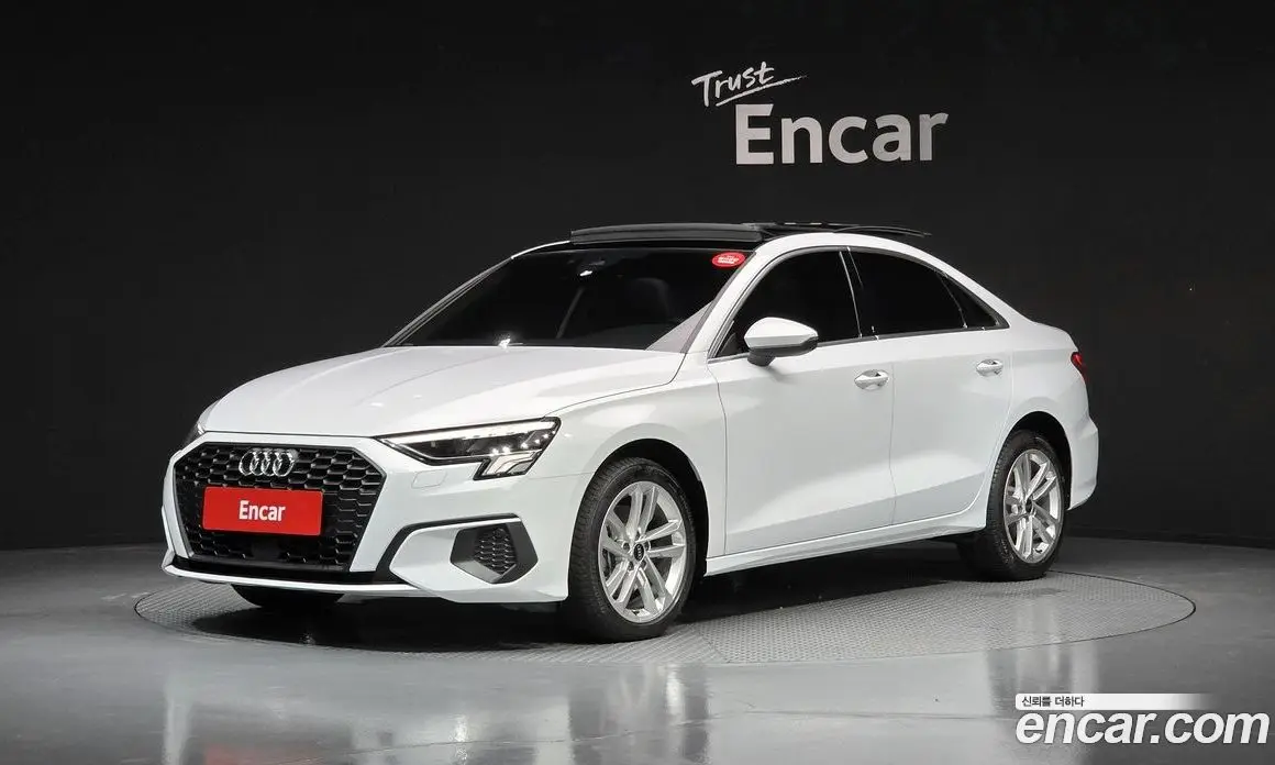 Audi A3 2022 2.0 автомат (гидро), фото 1 Audi A3 2022 2.0 автомат (гидро), фото 1