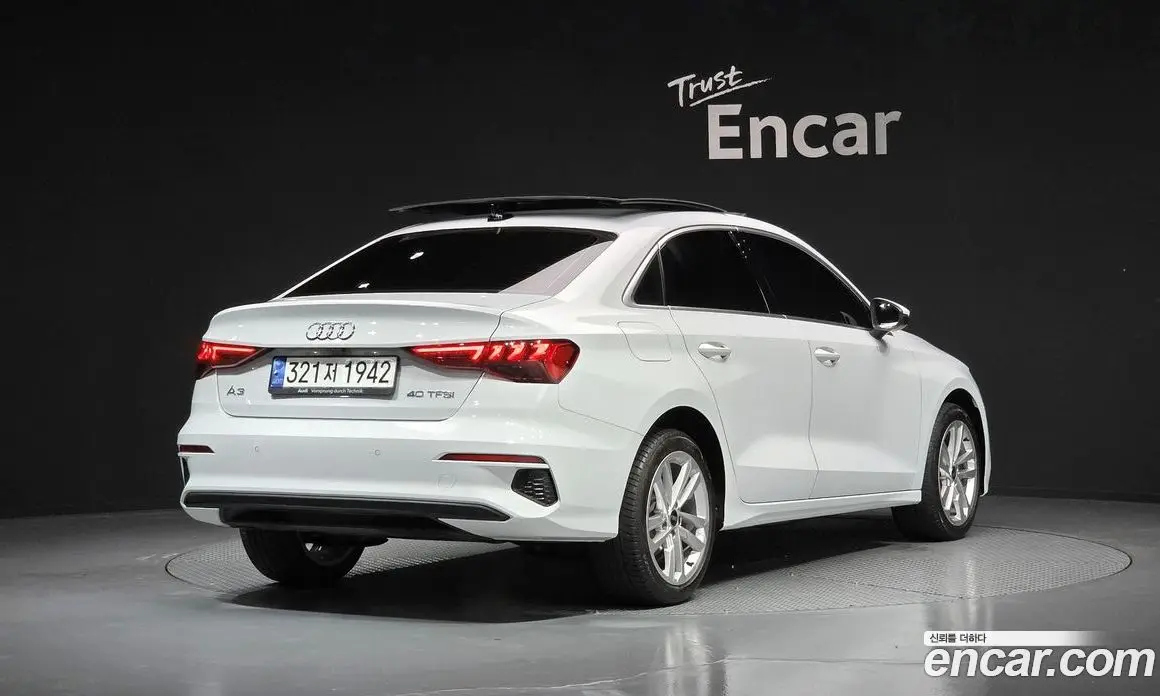 Audi A3 2022 2.0 автомат (гидро), фото 2 Audi A3 2022 2.0 автомат (гидро), фото 2
