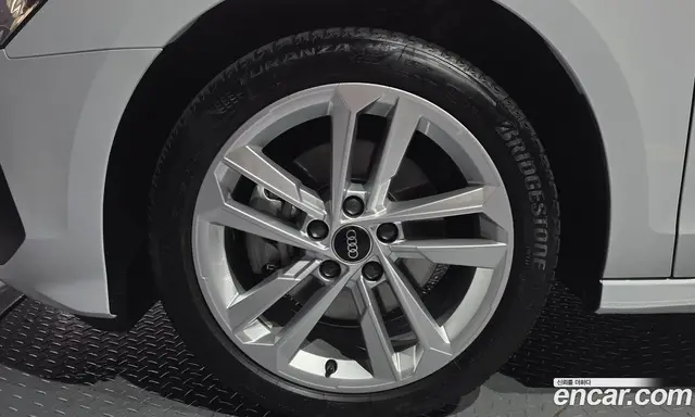 Audi A3 2022 2.0 автомат (гидро), миниатюра 5 Audi A3 2022 2.0 автомат (гидро), миниатюра 5