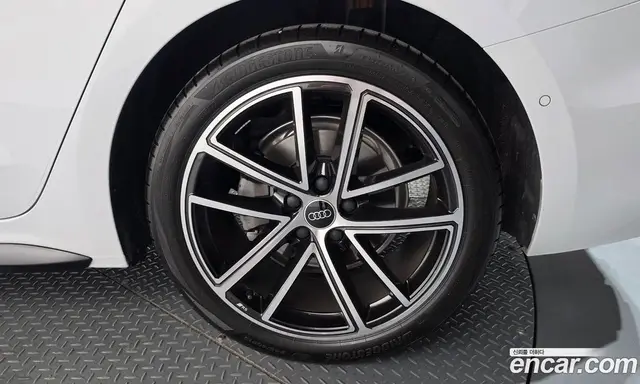 Audi A5 2025 2.0 автомат (гидро), миниатюра 7 Audi A5 2025 2.0 автомат (гидро), миниатюра 7