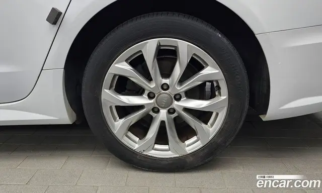 Audi A6 2018 2.0 автомат (гидро), миниатюра 7
