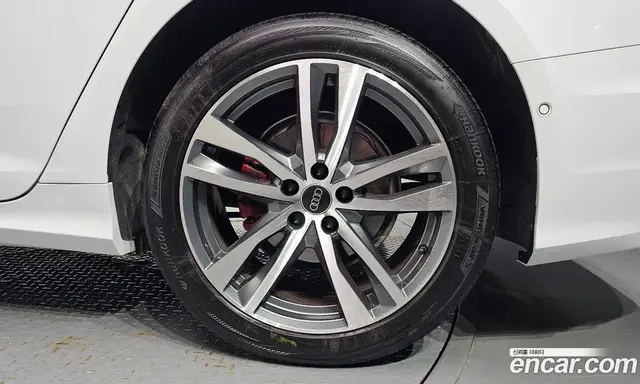 Audi A6 2023 2.0 автомат (гидро), миниатюра 7