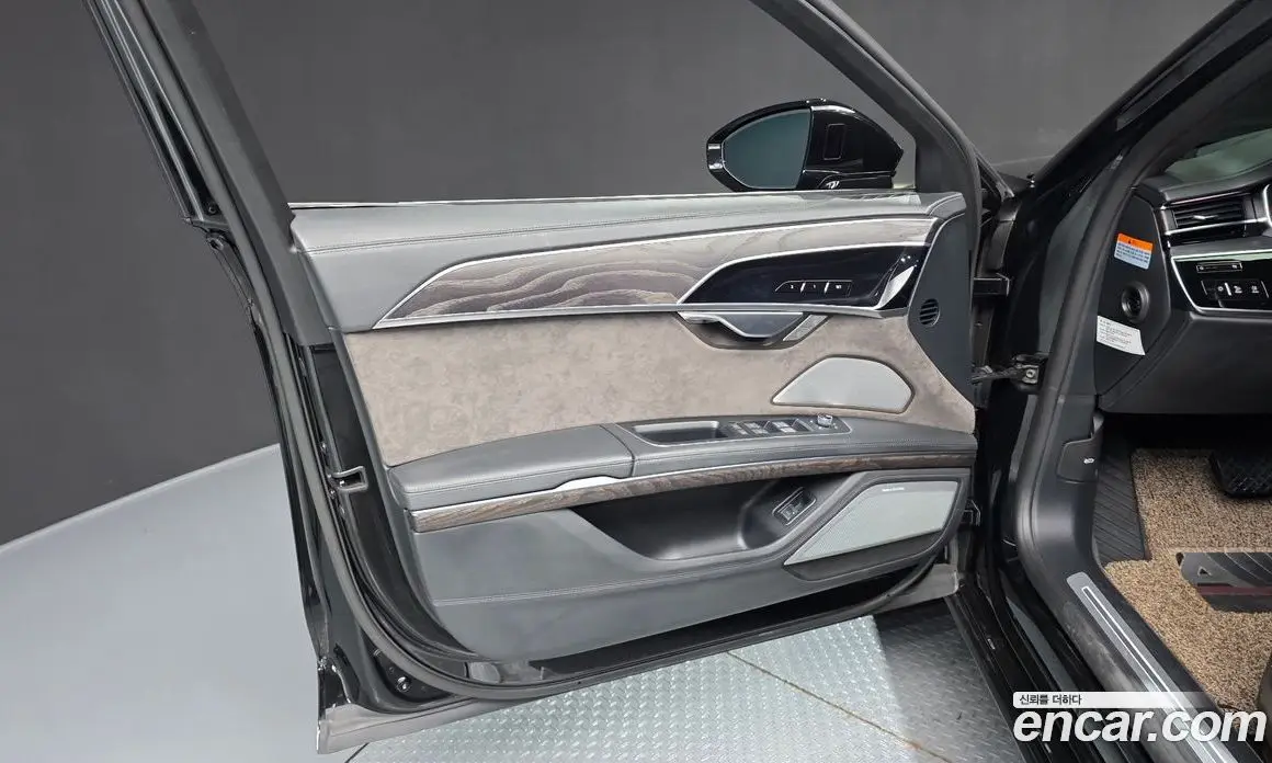 Audi A8 2021 4.0 автомат (гидро), фото 14