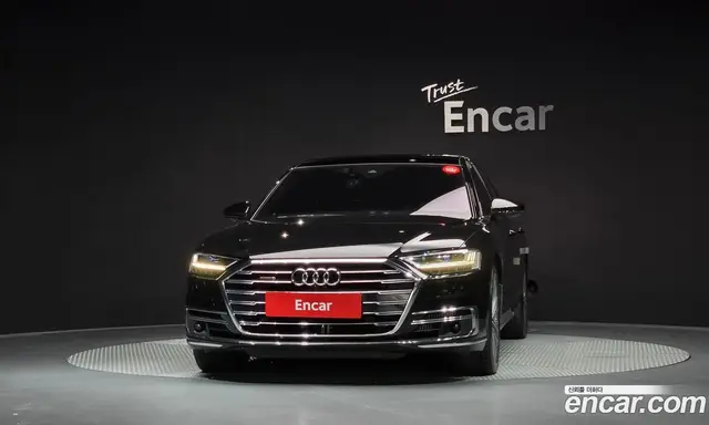 Audi A8 2021 4.0 автомат (гидро), миниатюра 3
