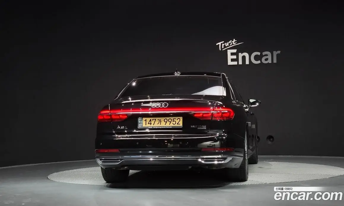 Audi A8 2021 4.0 автомат (гидро), фото 4