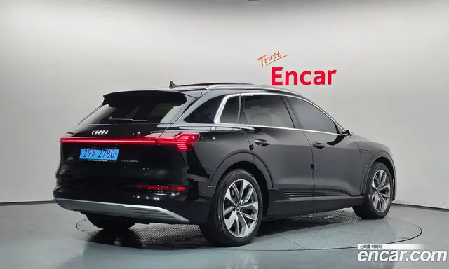 Audi e-tron, 2022, 72 466 км