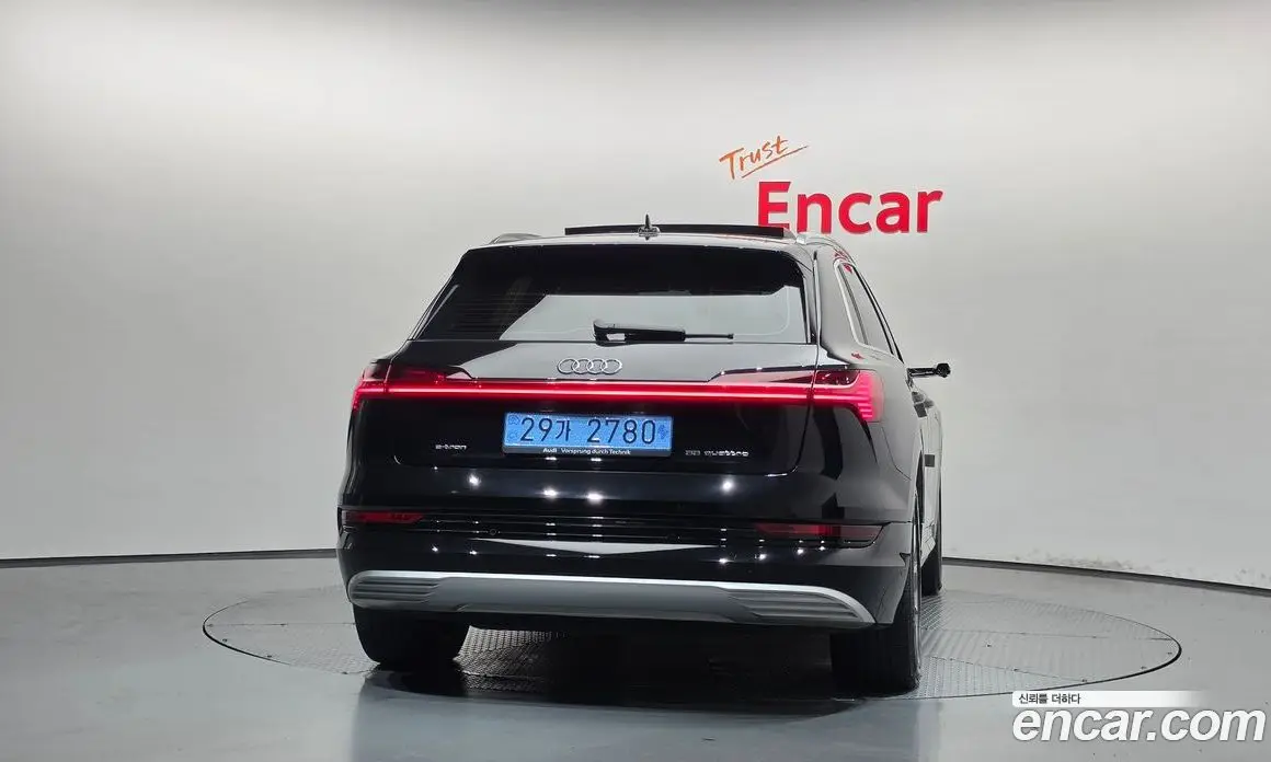 Audi e-tron 2022 0.2 автомат (гидро), фото 3