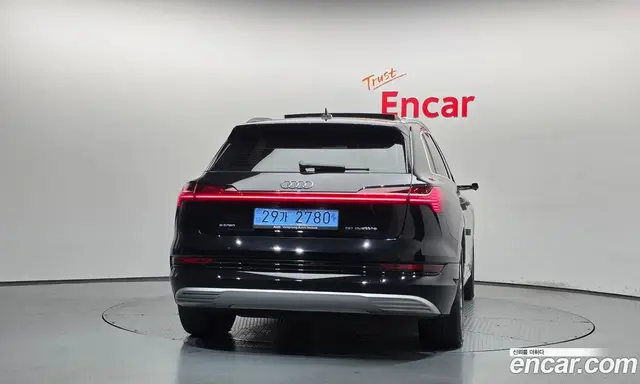 Audi e-tron 2022 0.2 автомат (гидро), миниатюра 3